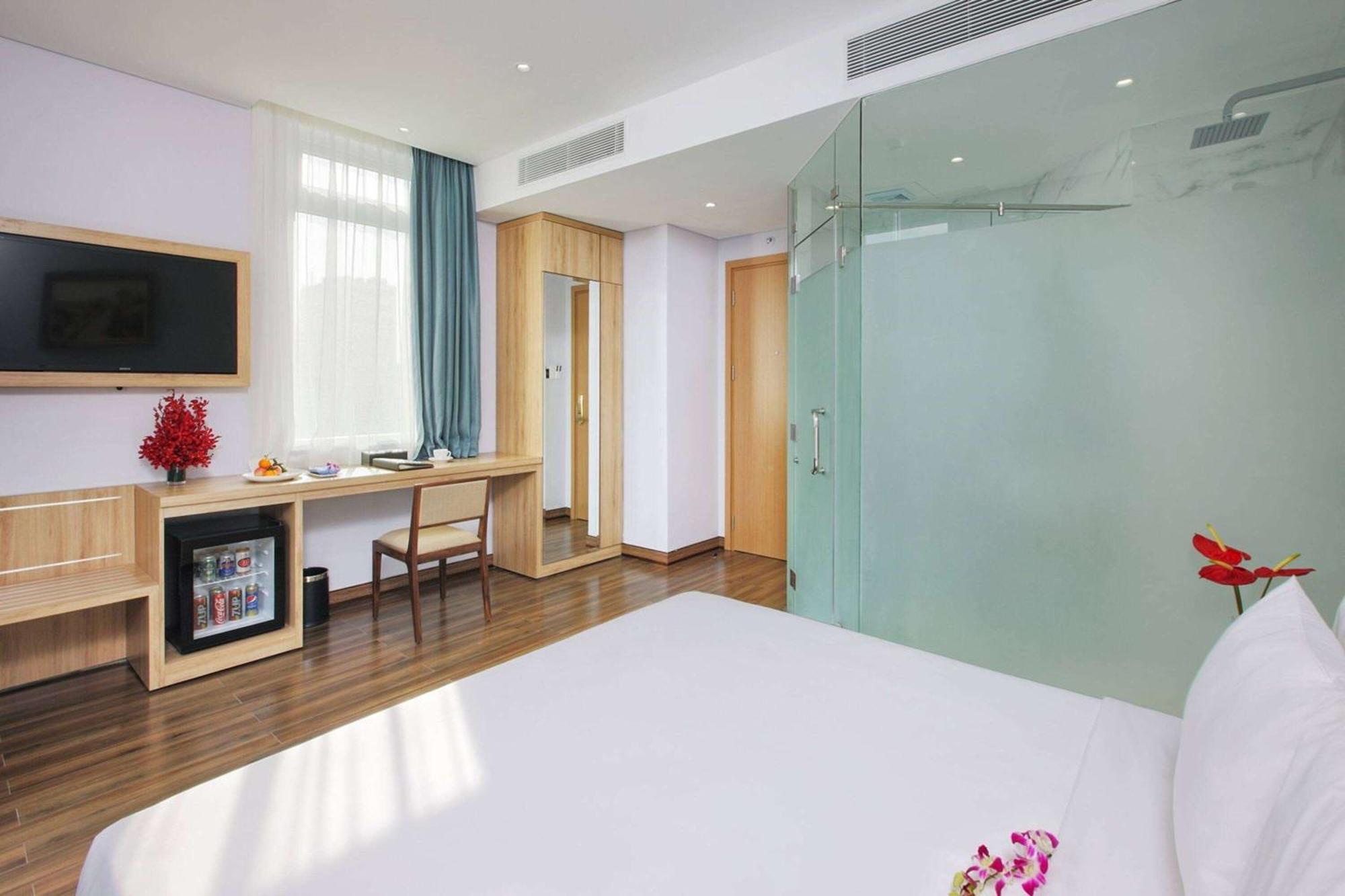 Khách sạn Ramada Encore By Wyndham Sài Gòn Quận 1 - Trước đây Là M Boutique Sài Gòn TP. Hồ Chí Minh