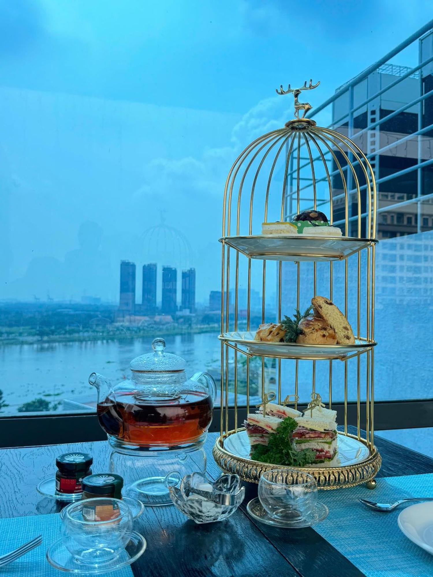 Khách sạn Ramada Encore By Wyndham Sài Gòn Quận 1 - Trước đây Là M Boutique Sài Gòn